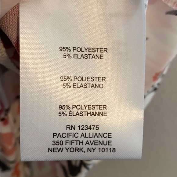 NWT! Jones New York floral, twisted front blouse - Picture 9 of 12